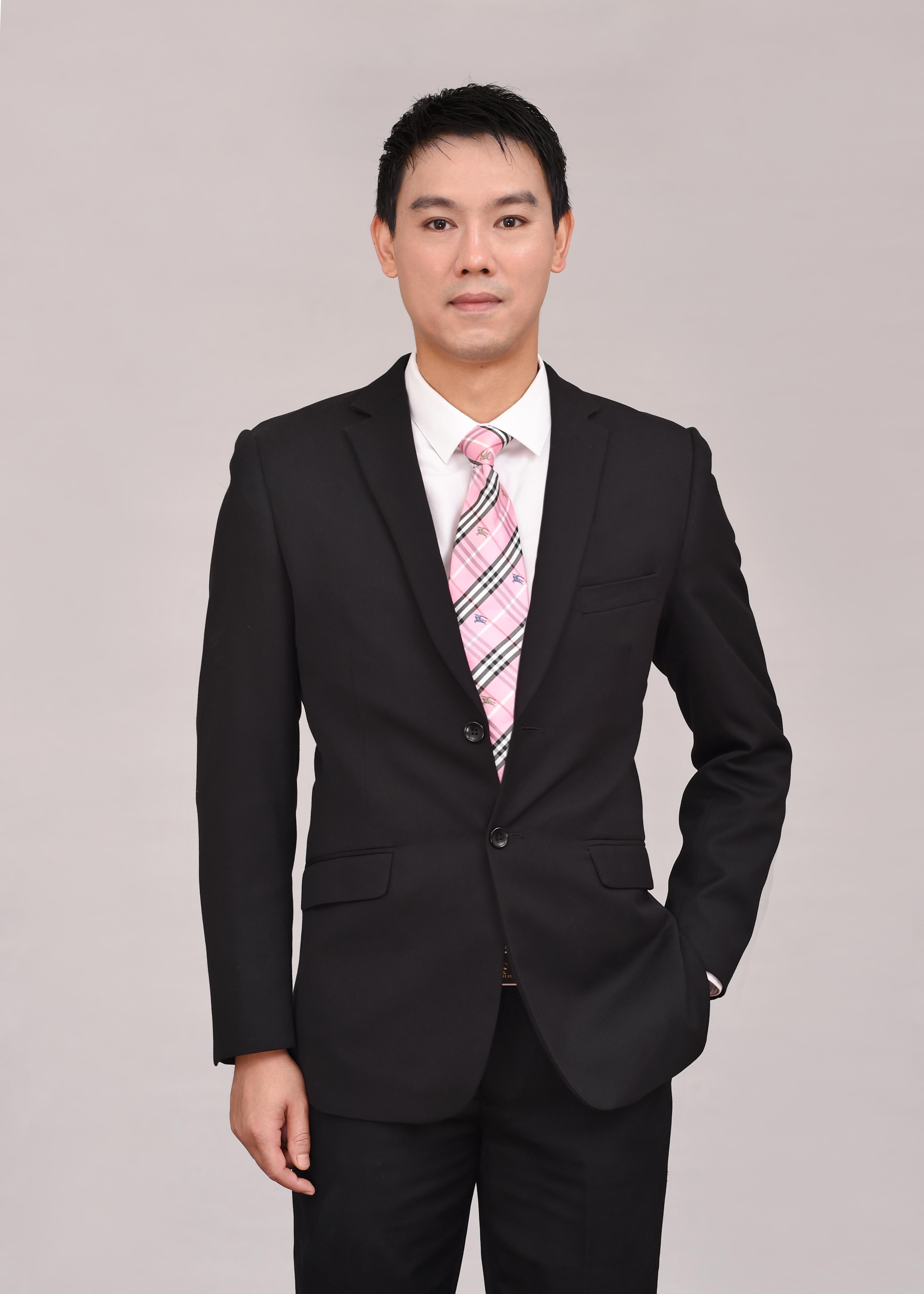 雷春 项目运营总监